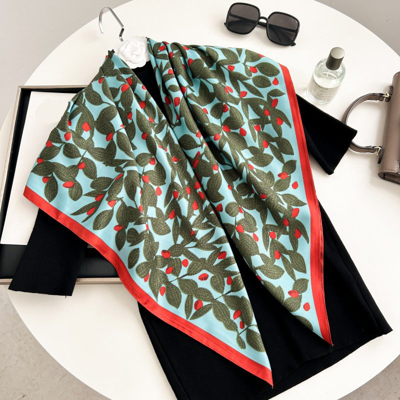 Kwadratowa apaszka 90 cm, wyso – Scarf Silk Neck recenzja i cena