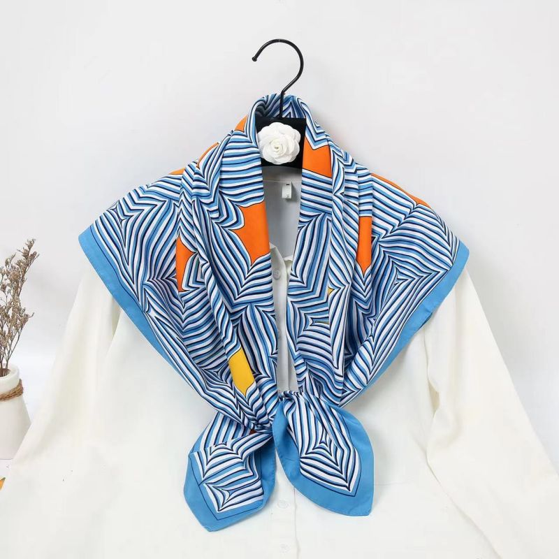 Kwadratowa apaszka 90 cm, wyso – Scarf Silk Neck recenzja i cena