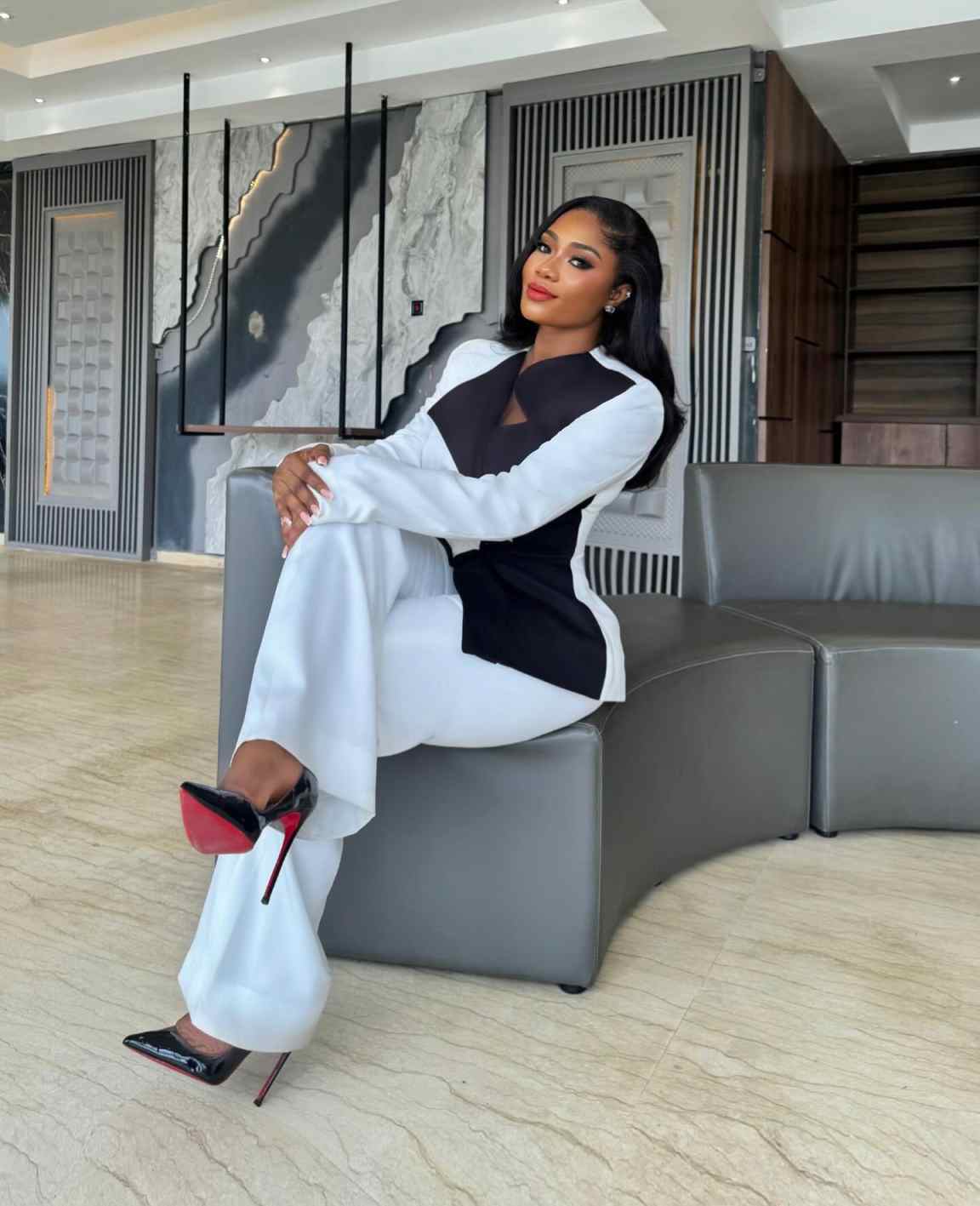 Wyjątkowe damskie garnitury z  – Unique Women'S Formal Wear recenzja i cena