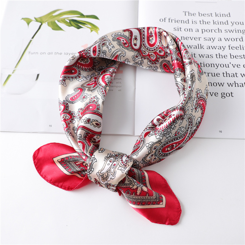 Luksusowa kwadratowa jedwabna  – Scarf Silk Neck recenzja i cena